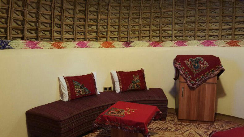 Parsian Ghaleganj Hotel