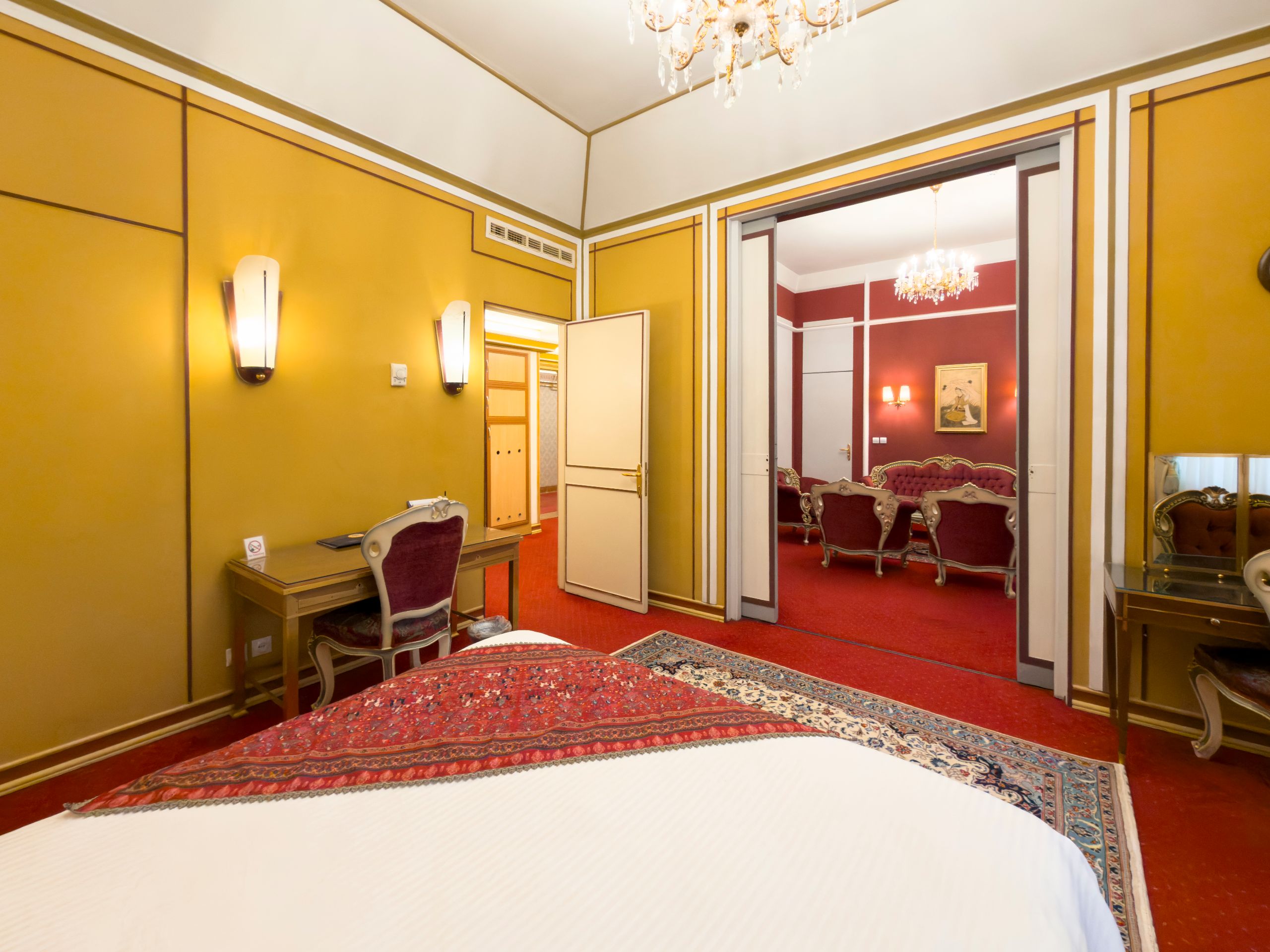 Abbasi Hotel