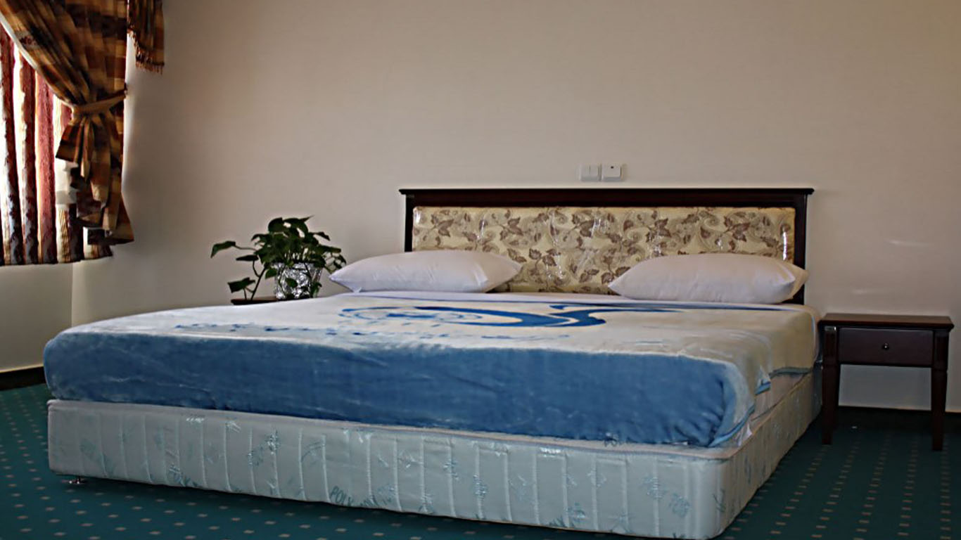 Yasouj Tourist Hotel