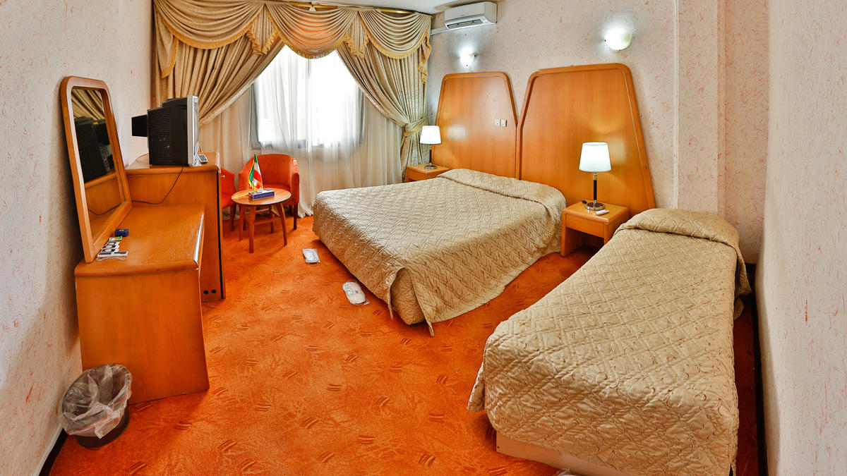 Laleh Hotel