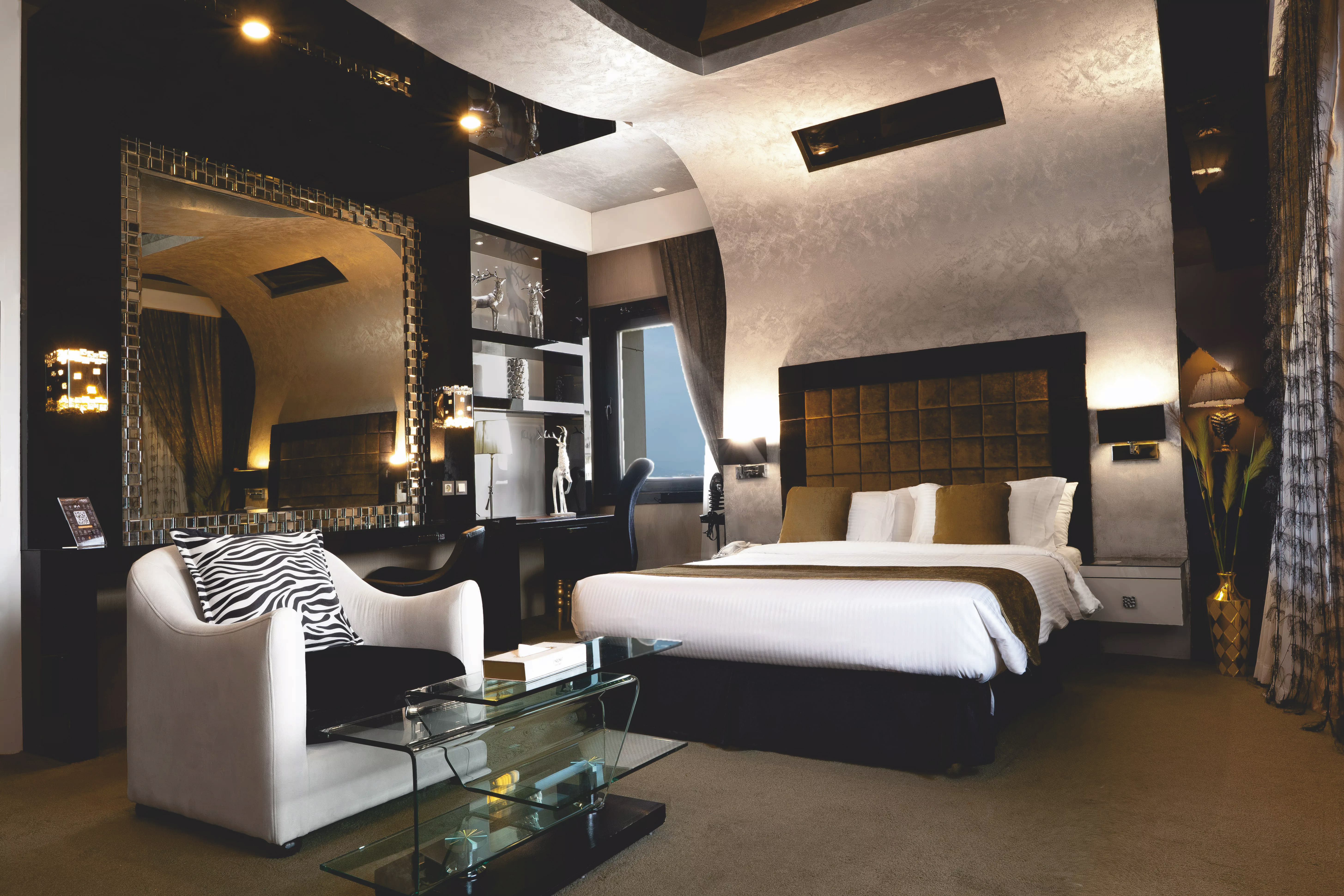 Darvishi Hotel