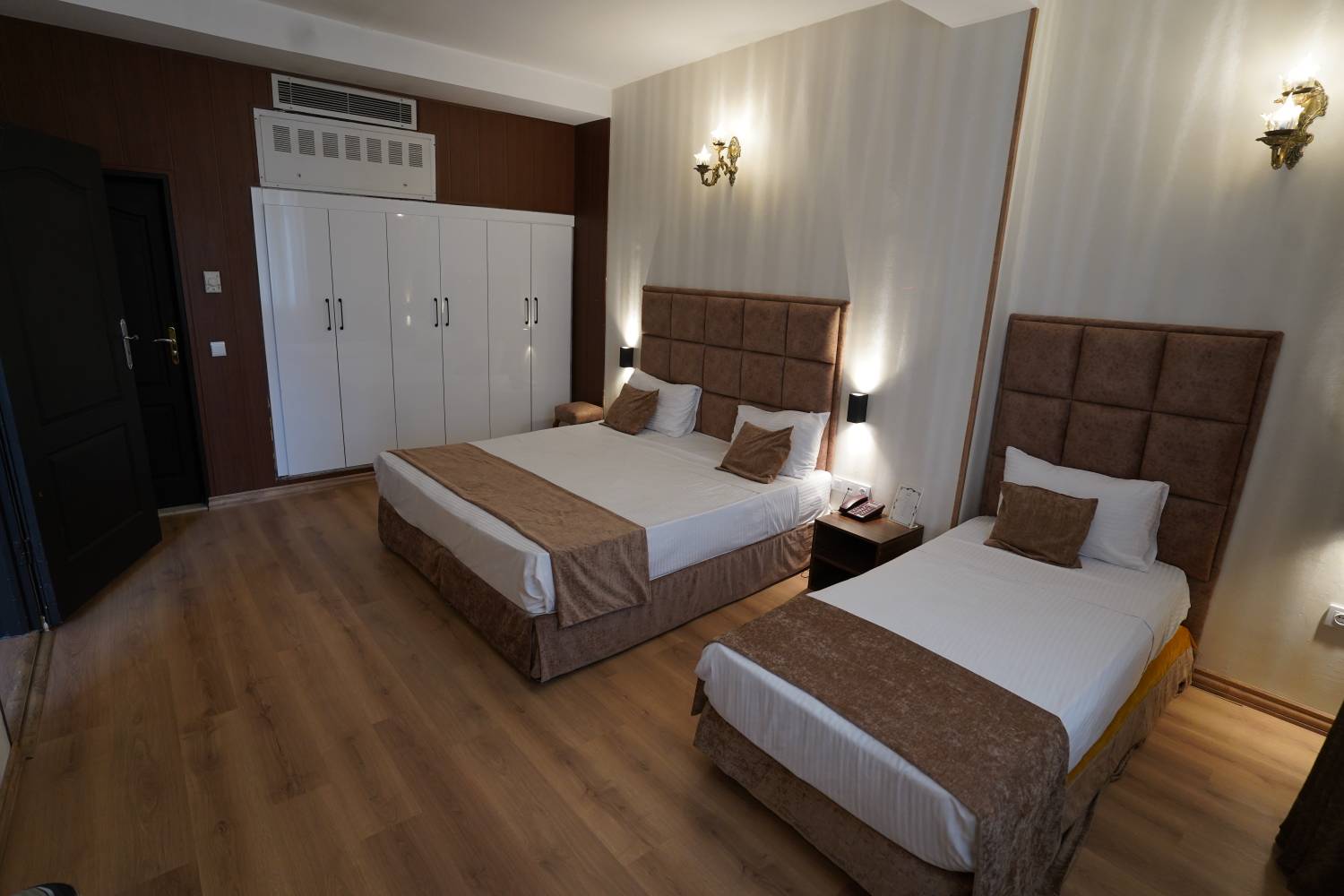 Park Saadi Hotel