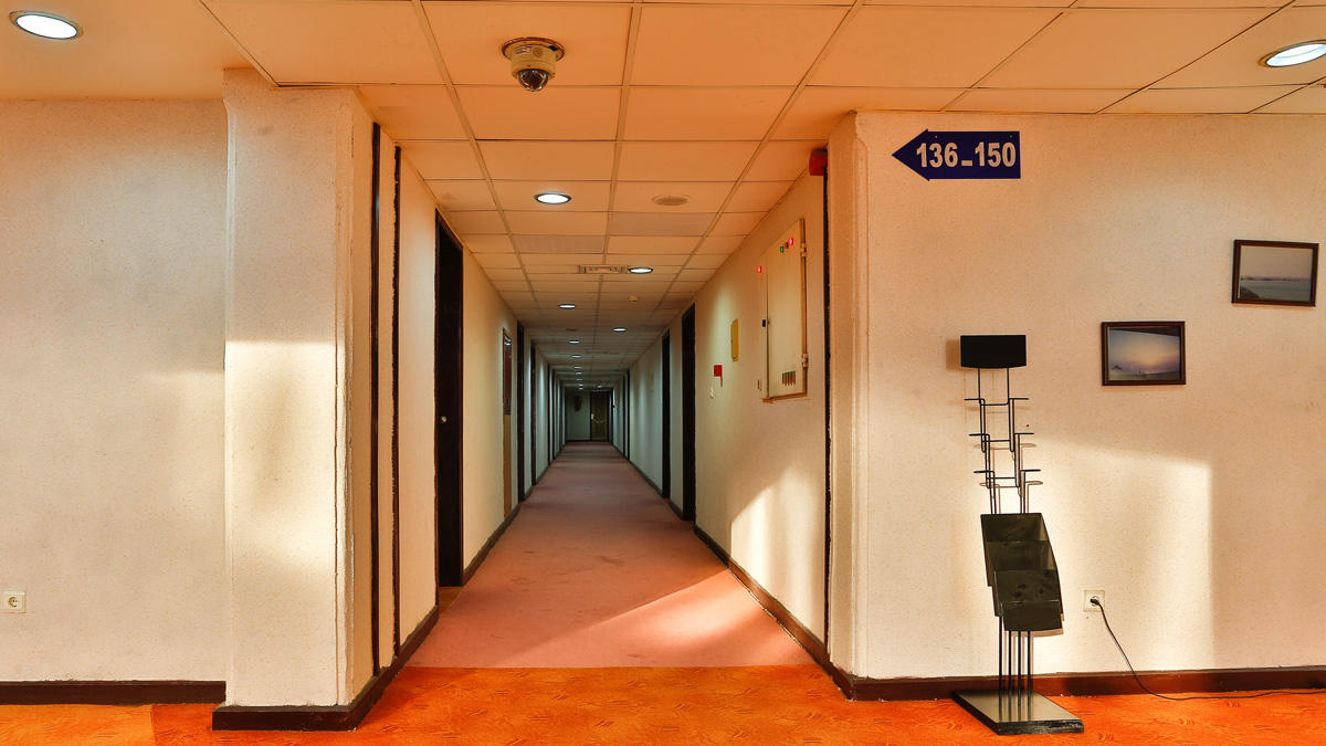 Laleh Hotel