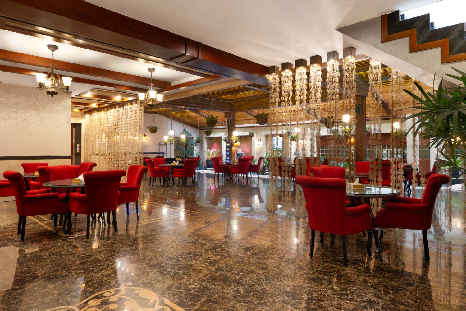 Darvishi Hotel