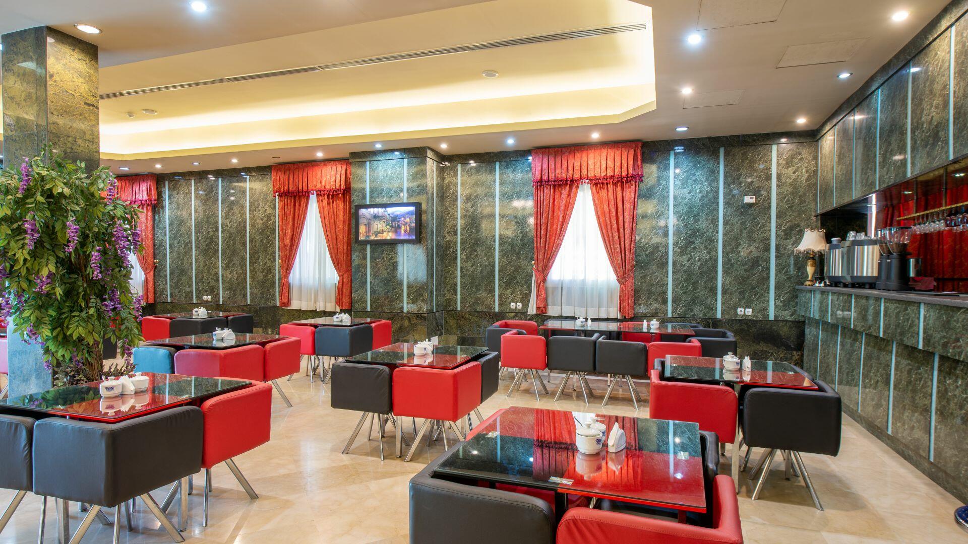 Persepolis Hotel