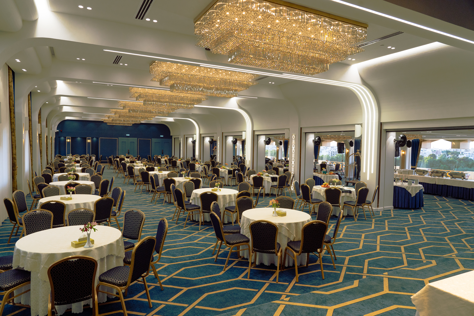 Parsian Kowsar Hotel