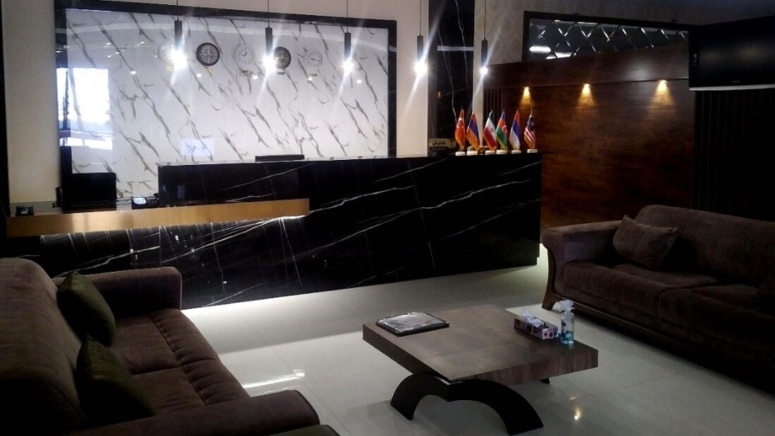Aseman Shahr Hotel
