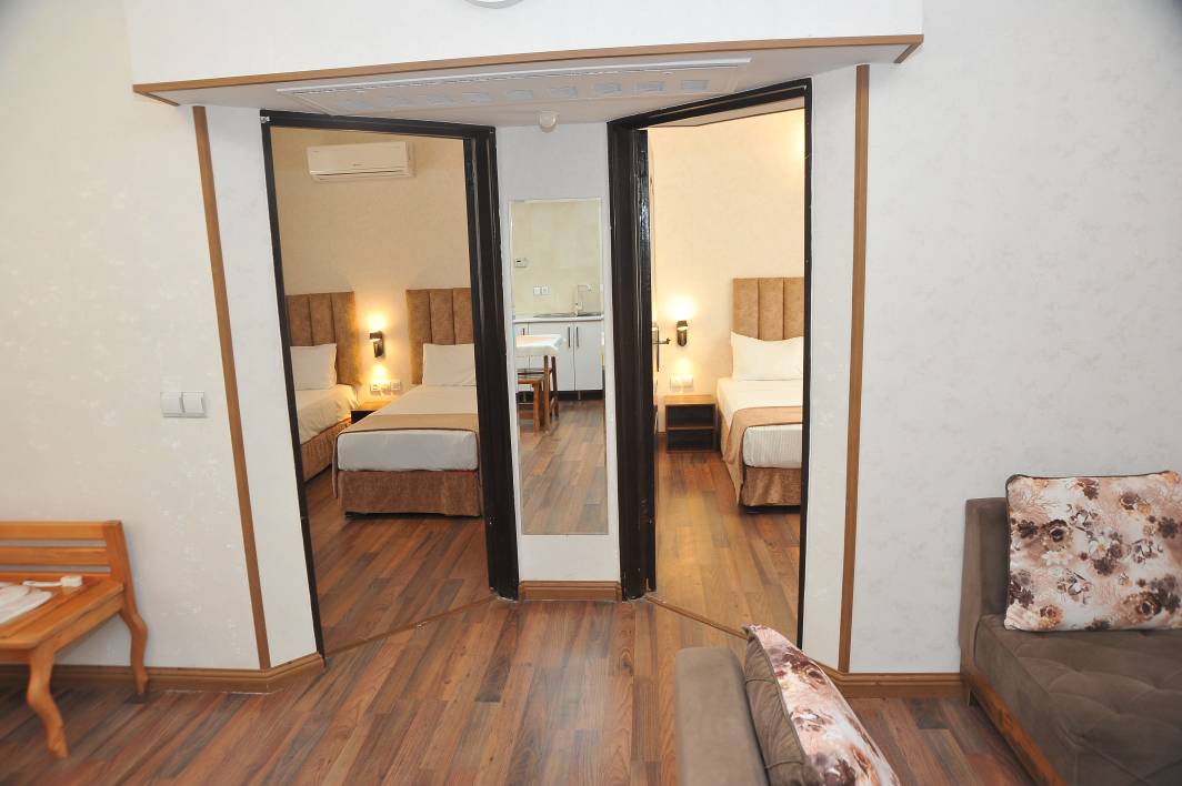 Park Saadi Hotel