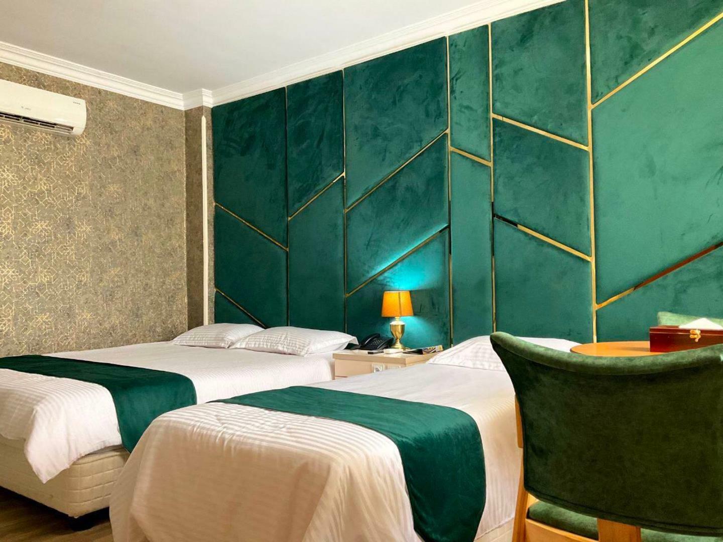 Avrin Hotel