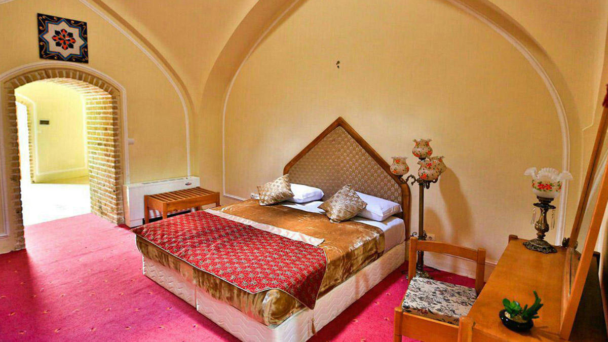 Laleh Bisotun Hotel