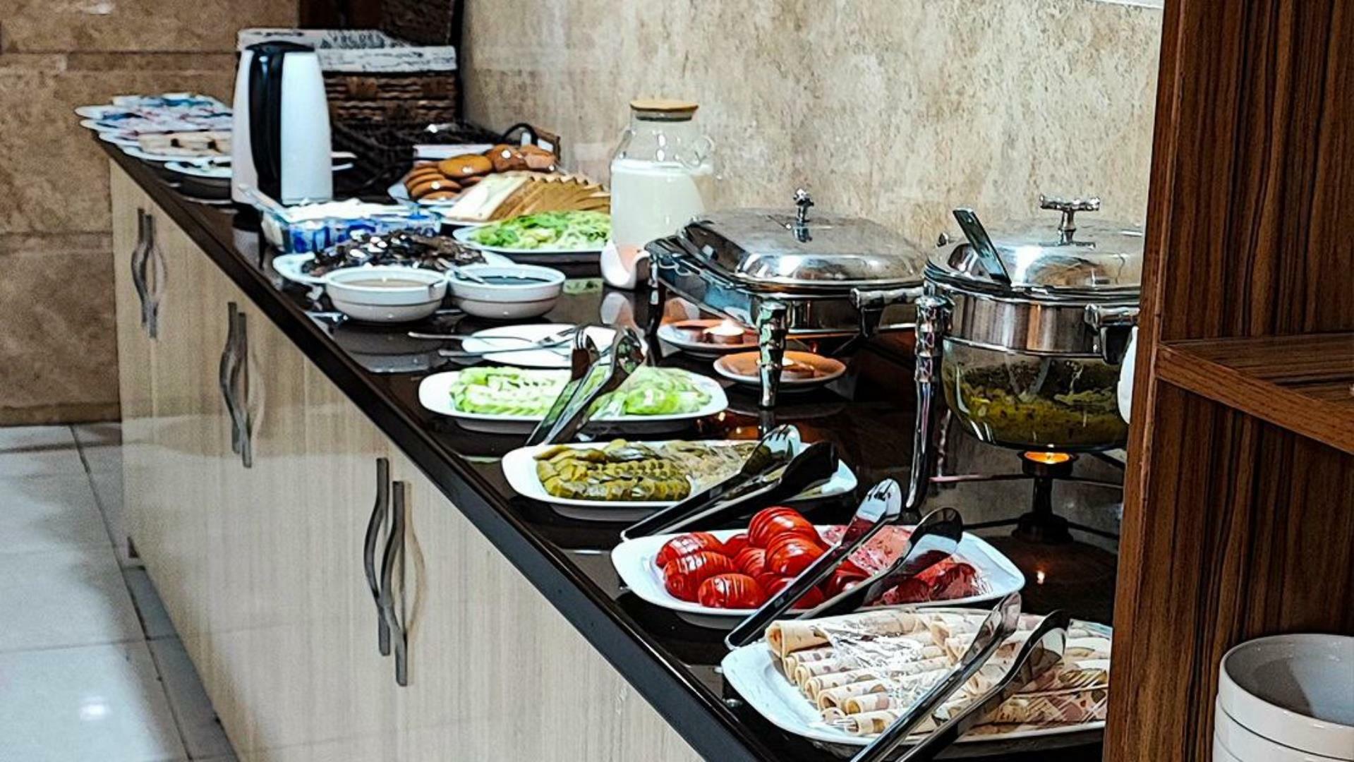Barmani Hotel