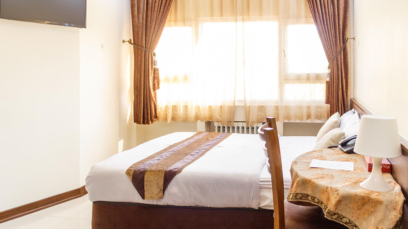 Viana Hotel