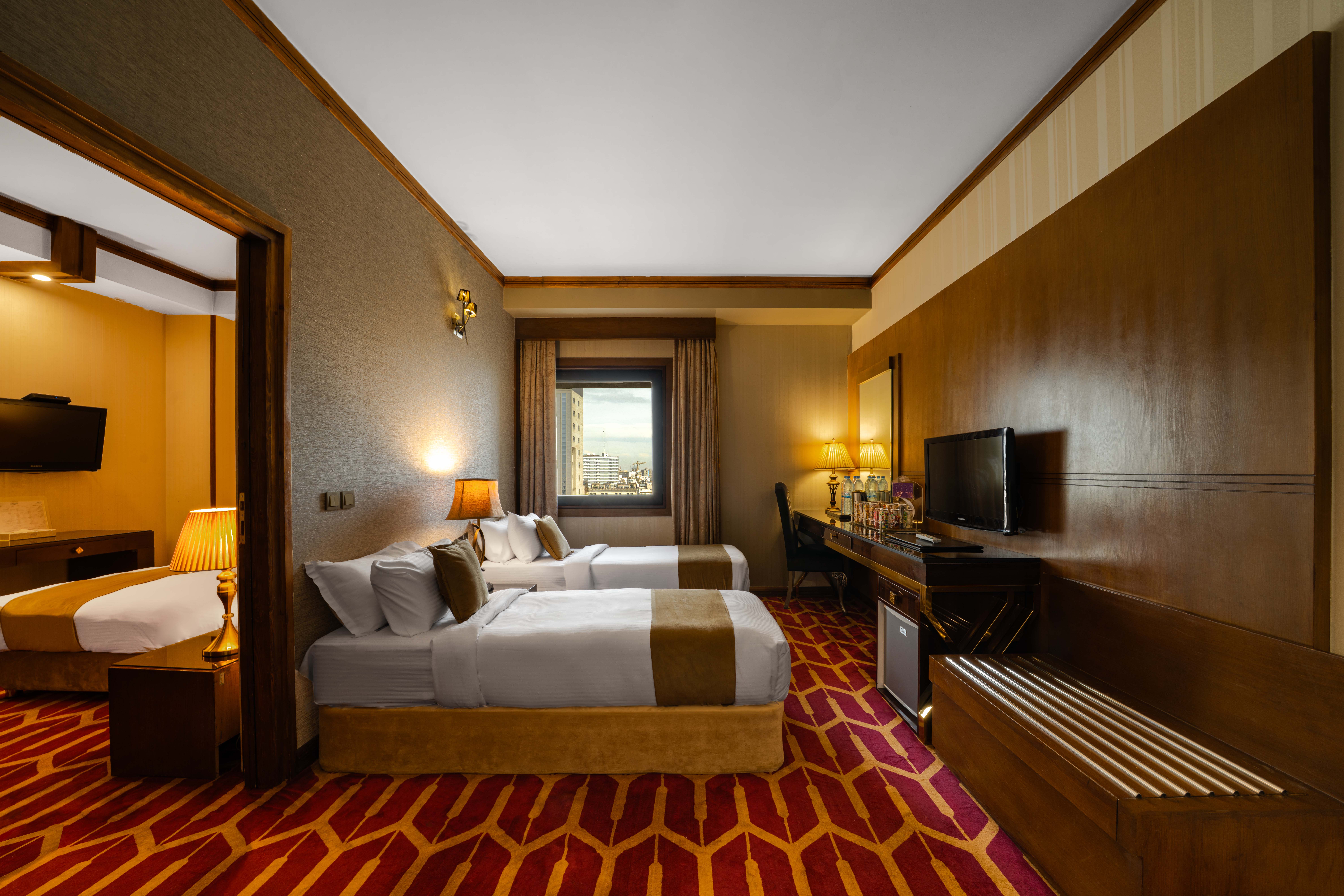 Darvishi Hotel