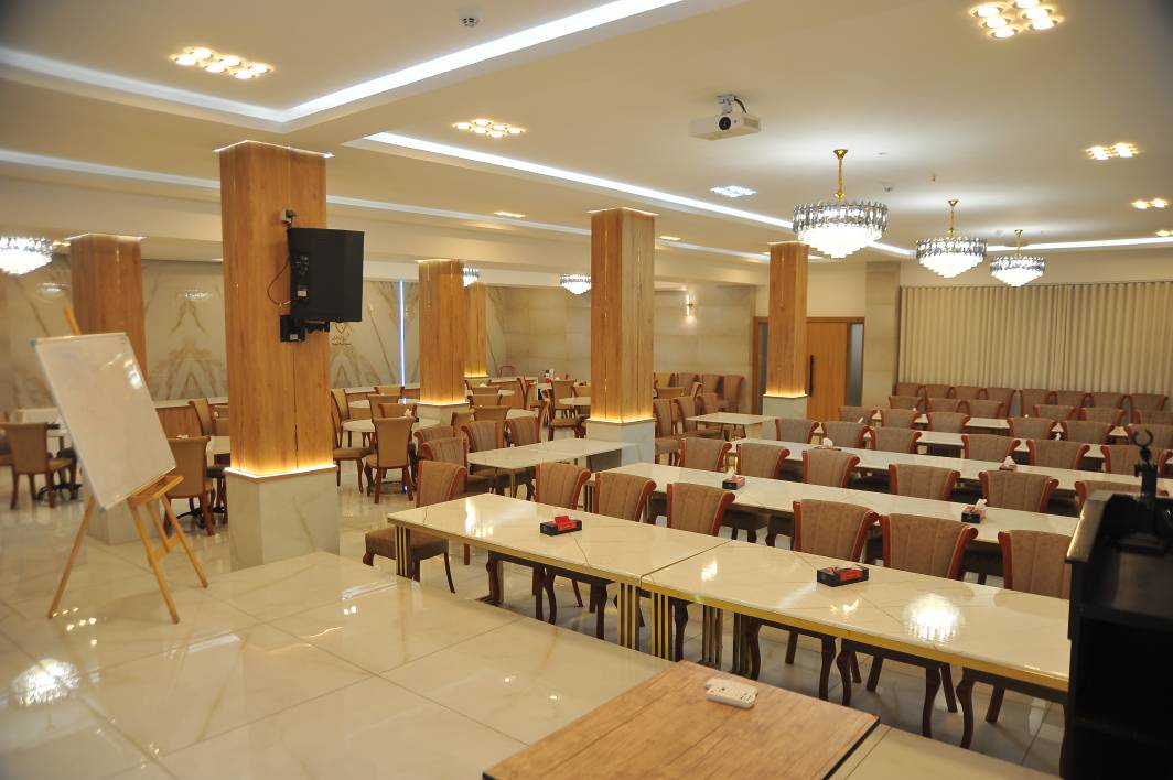 Park Saadi Hotel