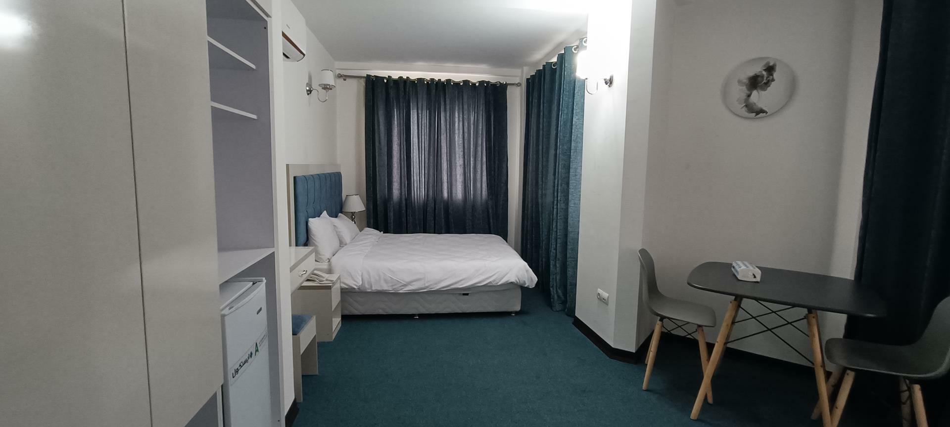 Rose Hotel