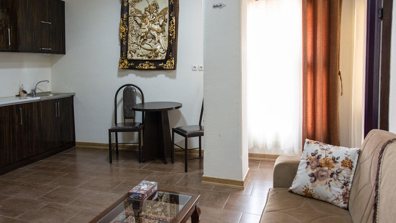 Plus Hotel