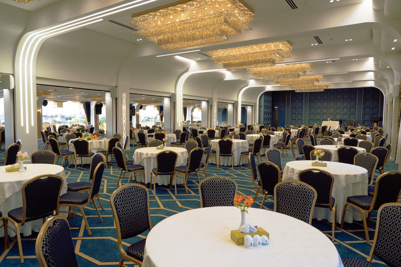 Parsian Kowsar Hotel