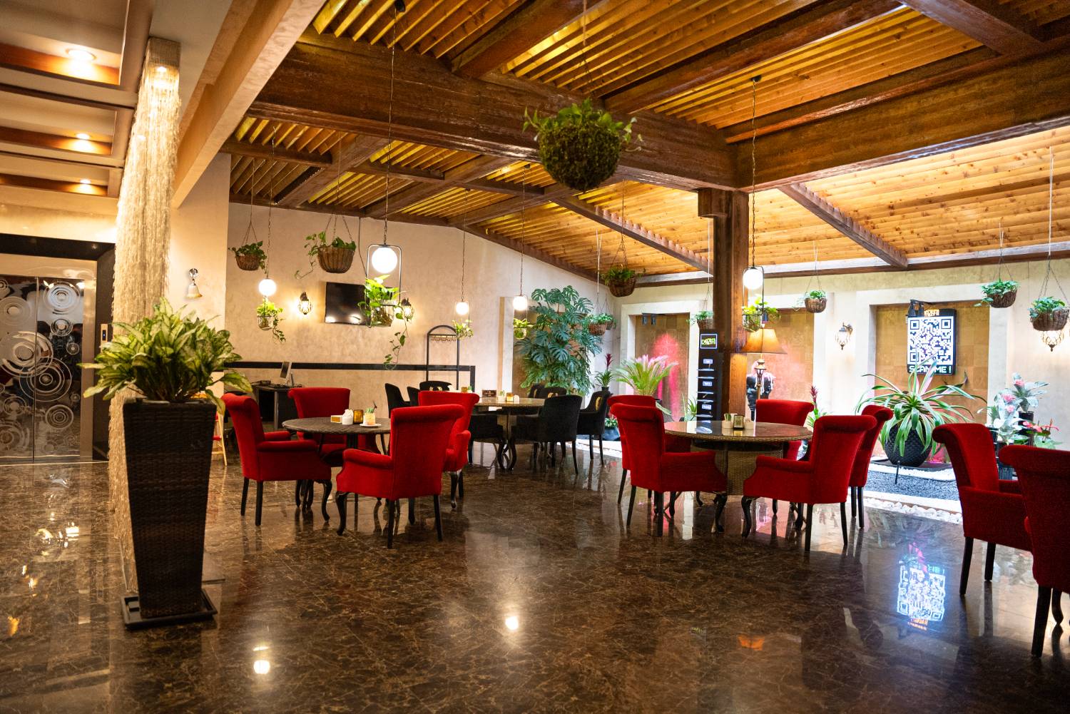 Darvishi Hotel