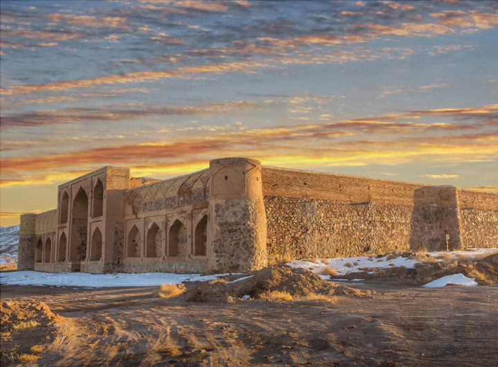 8 Days Iran Tour - Caravansary & Bazaar