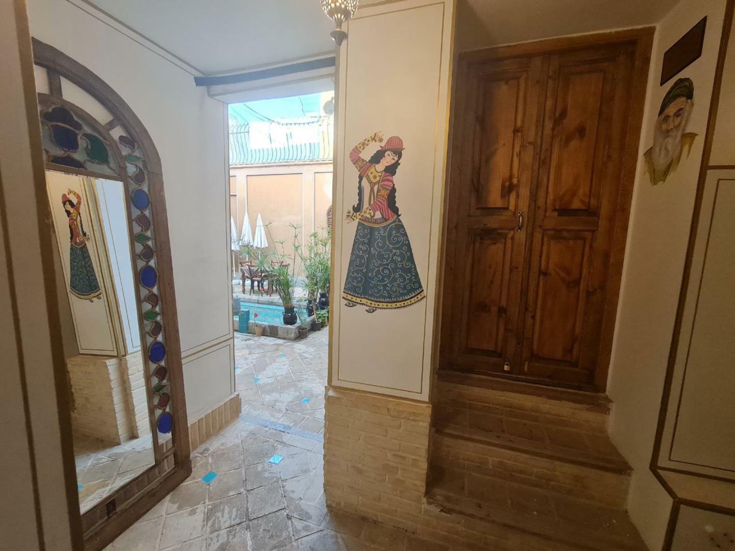 Hotel Tavousiyeh