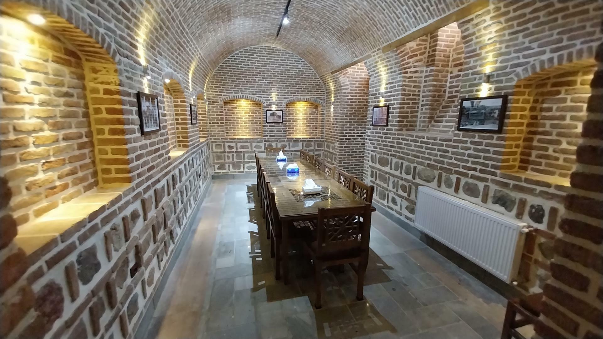 Sorkheyi Hotel