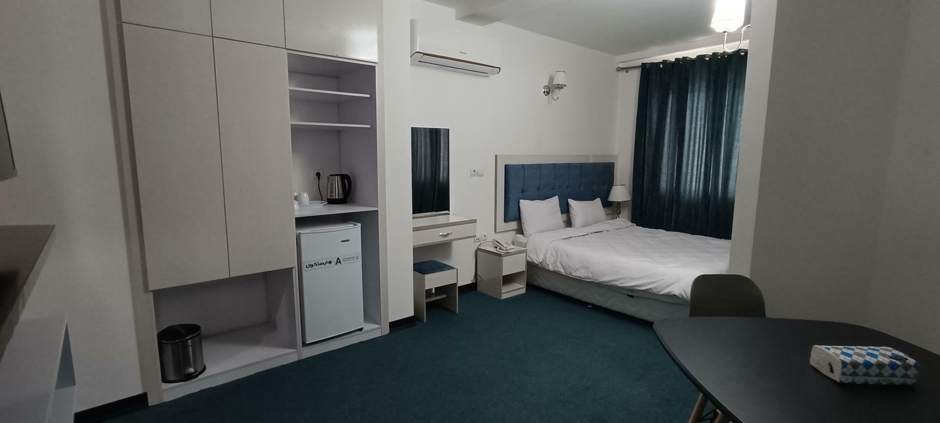 Rose Hotel