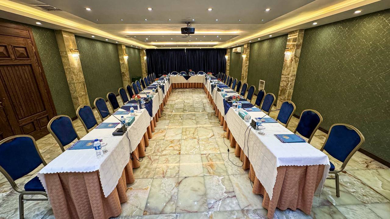 Parsian Ali-Qapu Hotel