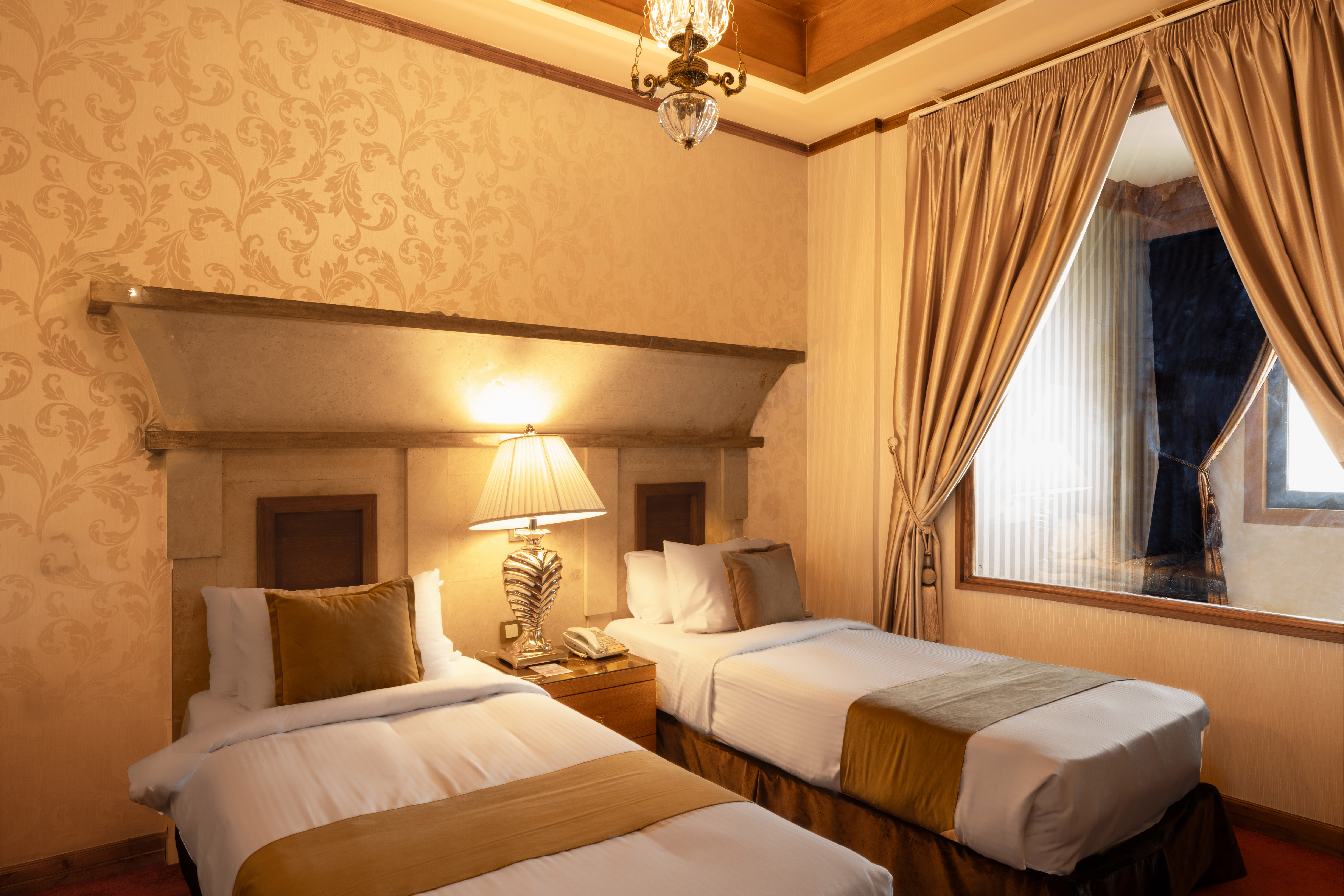 Darvishi Hotel