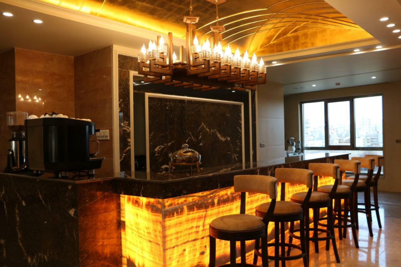 Diyako Palace Hotel